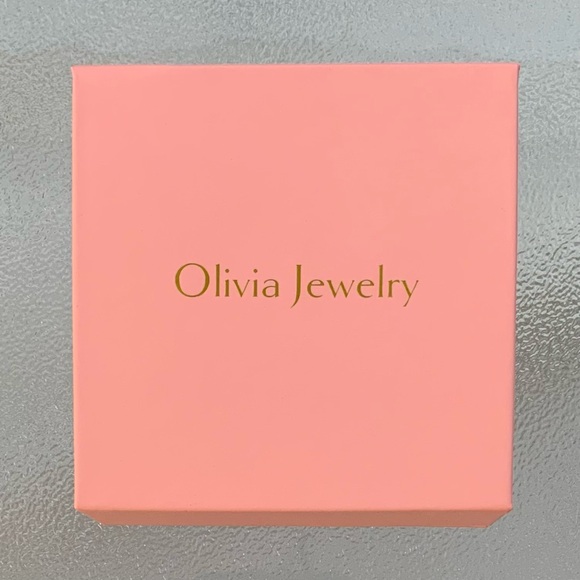 Olivia Jewelry “Unbreakable” Motivational Adjustable Tube Bracelet - Picture 5 of 5